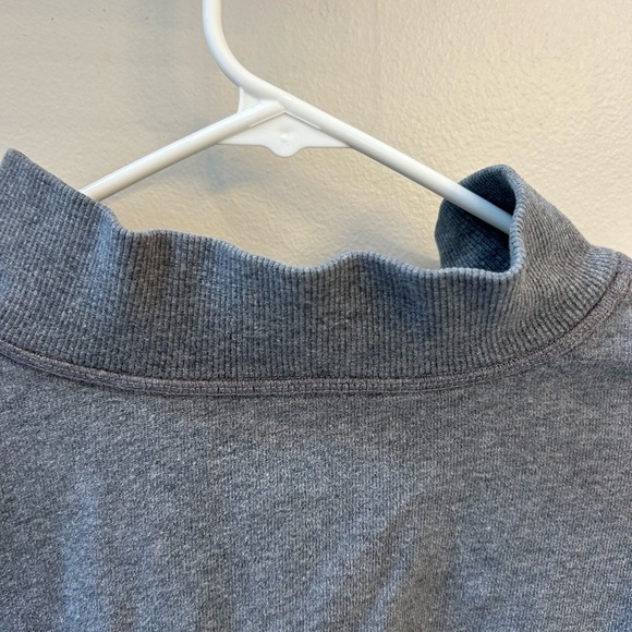 Men's size large grey vineyard vines 1/4 zip neck cotton sweatshirt - Picture 10 of 10